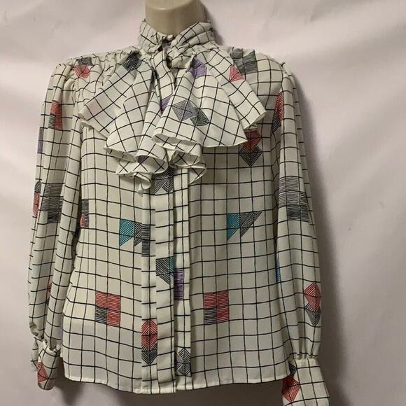 CHAUS PETITE BEAUTIFUL BLOUSE SIZE 8 100% POLYESTER - Picture 1 of 5